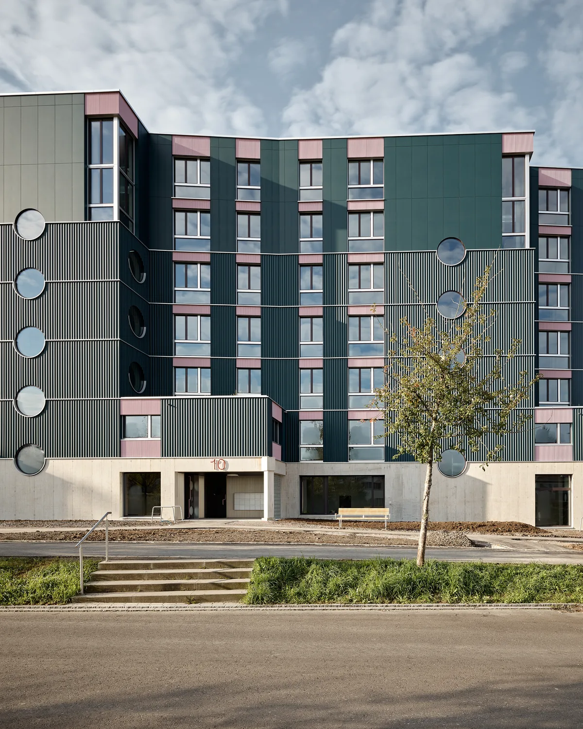 Architekturfotos des Neubaus der Alterssiedlung Rehbühl in Uster.